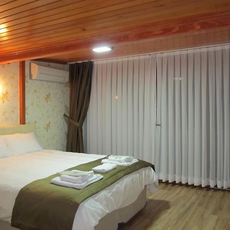 Buyukada Cinar Hotel (Adults Only) Prinseneilanden Kamer foto