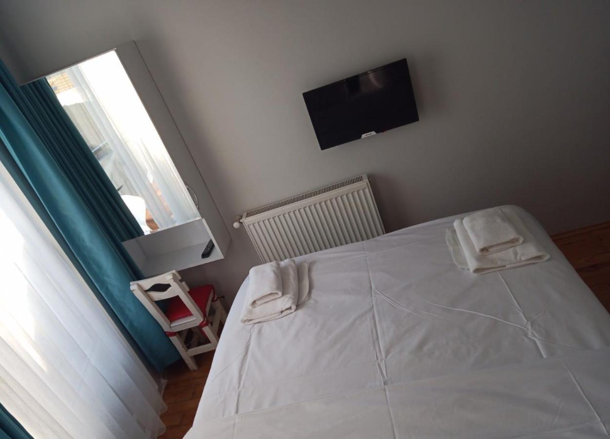 Buyukada Cinar Hotel (Adults Only) Prinseneilanden Buitenkant foto