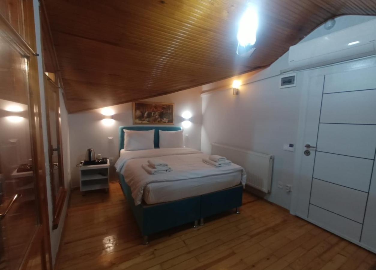 Buyukada Cinar Hotel (Adults Only) Prinseneilanden Buitenkant foto