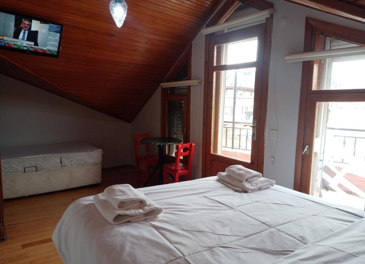 Buyukada Cinar Hotel (Adults Only) Prinseneilanden Buitenkant foto