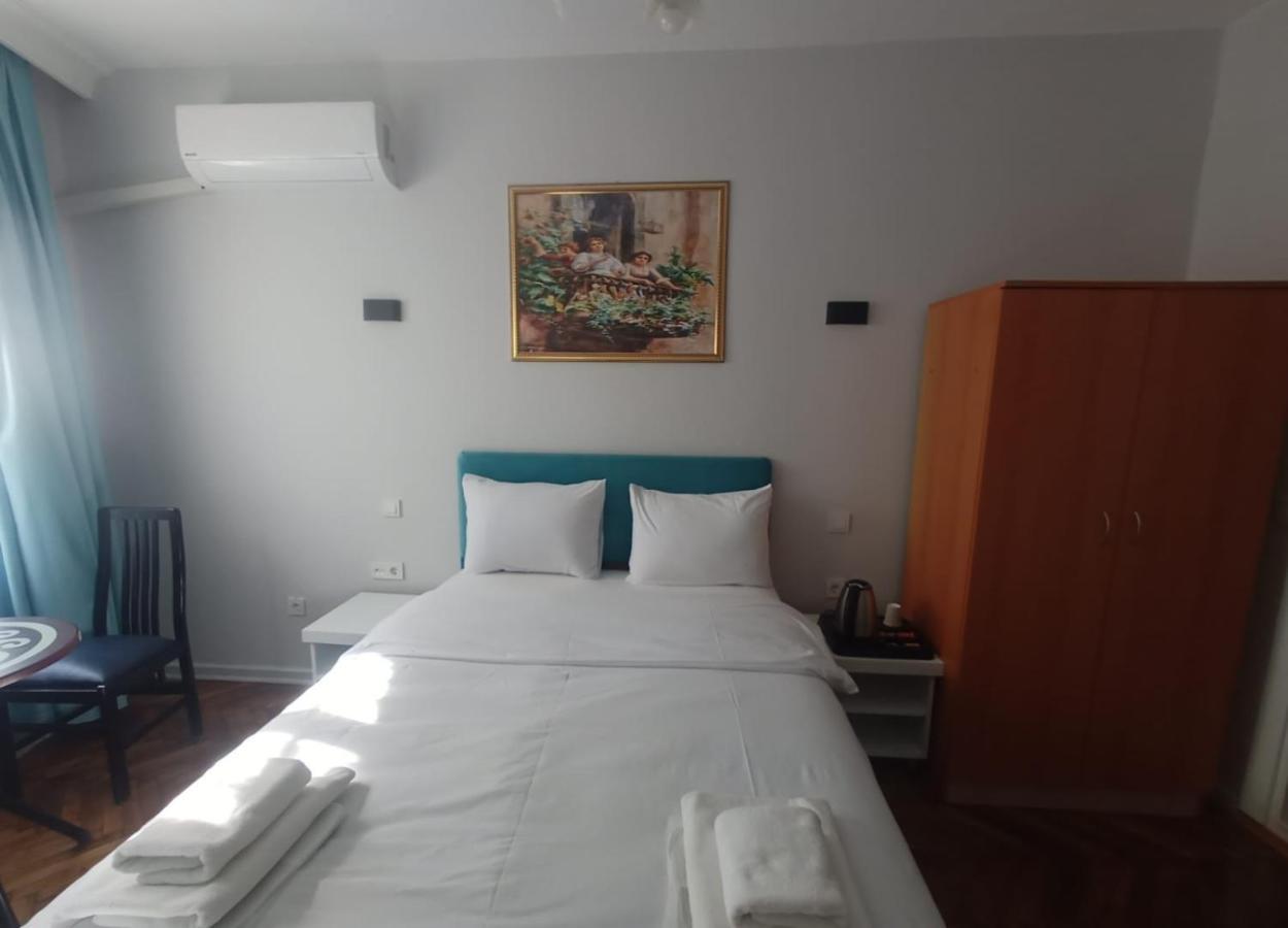 Buyukada Cinar Hotel (Adults Only) Prinseneilanden Buitenkant foto